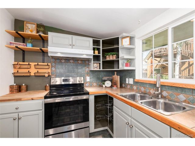 14845 W 49th Ave, Golden, CO 80403