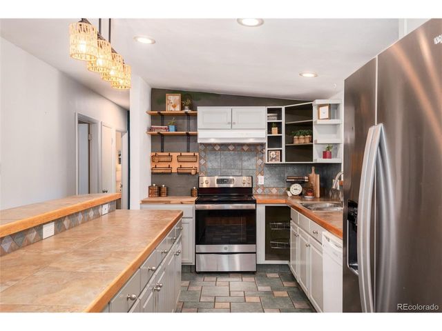 14845 W 49th Ave, Golden, CO 80403
