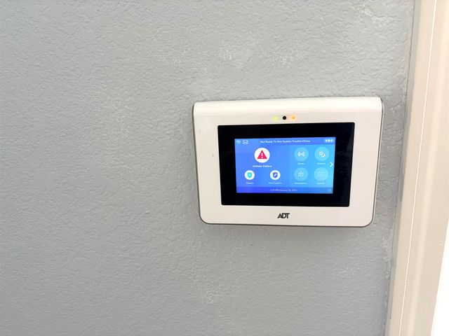 823 S Erie St, Wichita, KS 67211