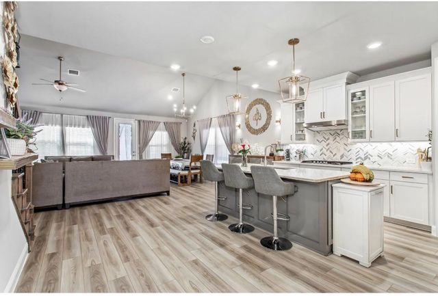 2437 Pinnacle Place, Corinth, TX 76210