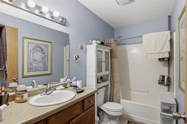 1827 Charles Street, Eau Claire, WI 54703