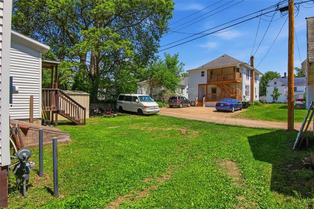 1827 Charles Street, Eau Claire, WI 54703