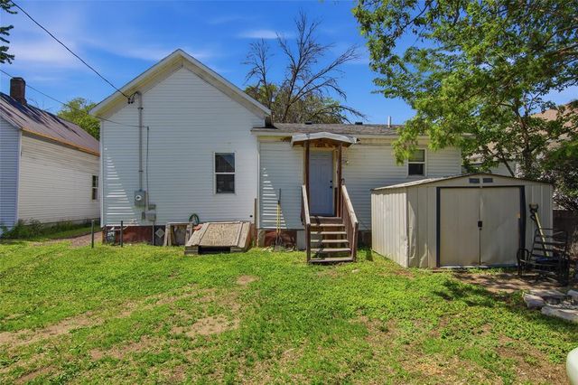 1827 Charles Street, Eau Claire, WI 54703