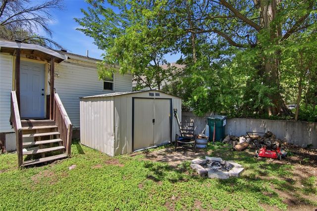 1827 Charles Street, Eau Claire, WI 54703