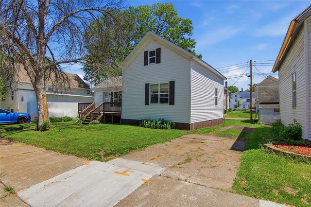 1827 Charles Street, Eau Claire, WI 54703