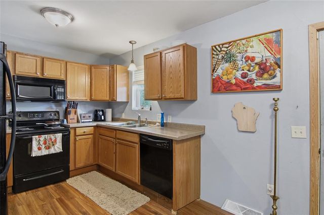 1827 Charles Street, Eau Claire, WI 54703