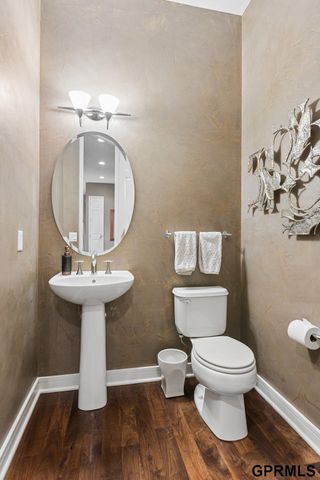 18218 Ontario Street, Omaha, NE 68130