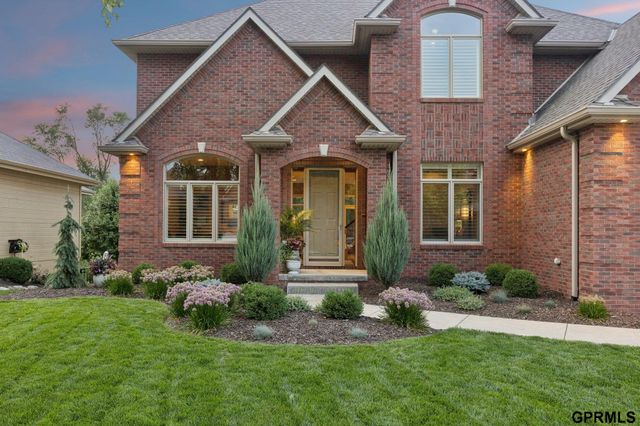 18218 Ontario Street, Omaha, NE 68130