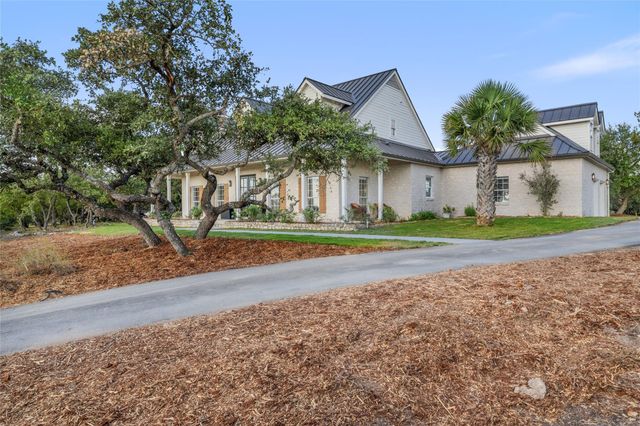 601 Hays Country Acres RD, Dripping Springs, TX 78620