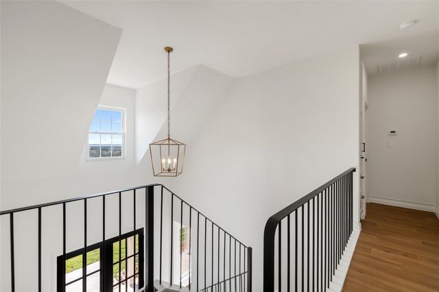 601 Hays Country Acres RD, Dripping Springs, TX 78620