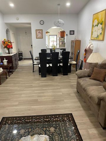 9277 Wedgewood Lane C13, Tamarac, FL 33321