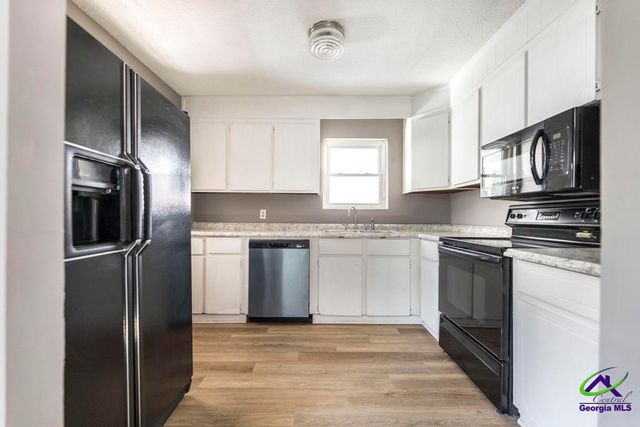 105 Flanders Drive, Warner Robins, GA 31093