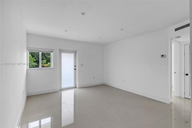 21845 Goulds Ave 102, Miami, FL 33170
