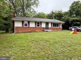 208 PECAN LN, Fredericksburg, VA 22405