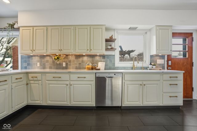 5510 N Illinois Street, Indianapolis, IN 46208