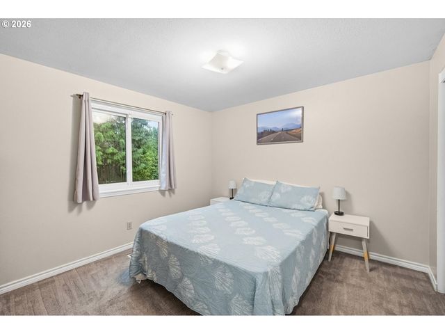 4193 Se WYNNWOOD Dr, Hillsboro, OR 97123