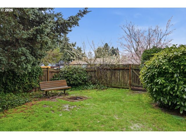 4193 Se WYNNWOOD Dr, Hillsboro, OR 97123