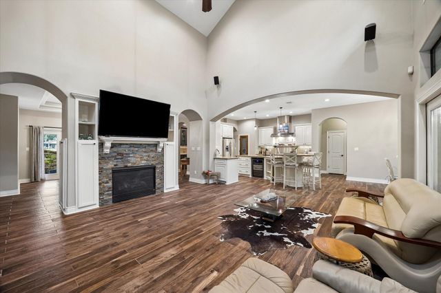 11409 Oak Springs Drive, Willis, TX 77378