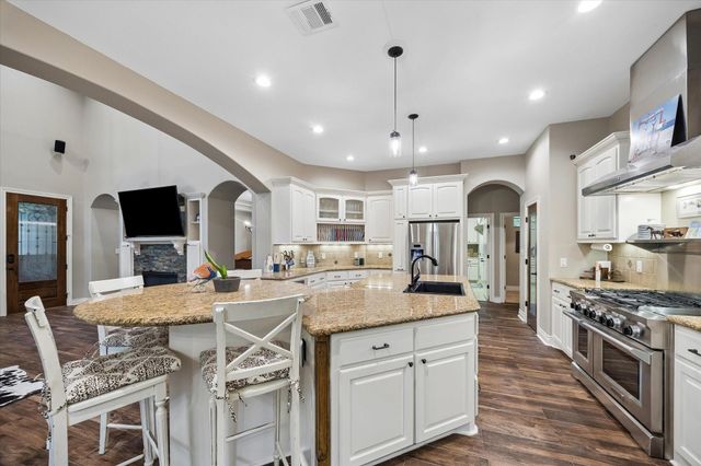 11409 Oak Springs Drive, Willis, TX 77378