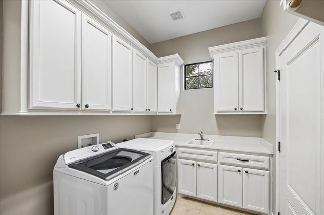11409 Oak Springs Drive, Willis, TX 77378