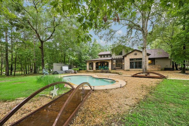 11409 Oak Springs Drive, Willis, TX 77378