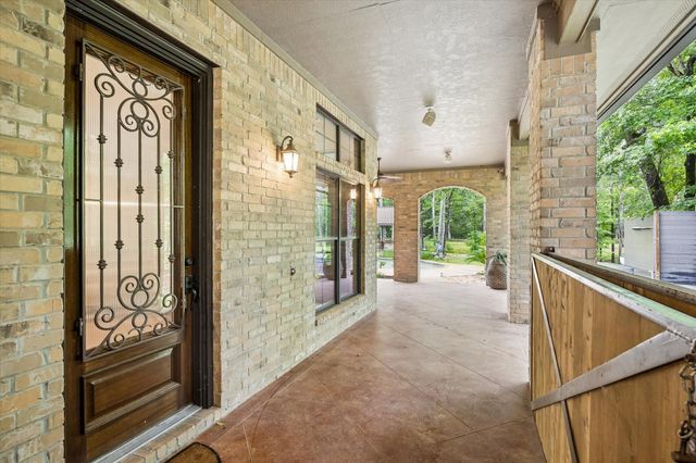 11409 Oak Springs Drive, Willis, TX 77378