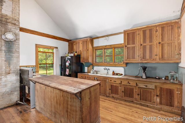 1857 Simonelli Road, Muskegon, MI 49445