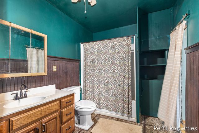 1857 Simonelli Road, Muskegon, MI 49445
