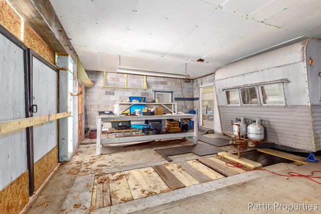 1857 Simonelli Road, Muskegon, MI 49445