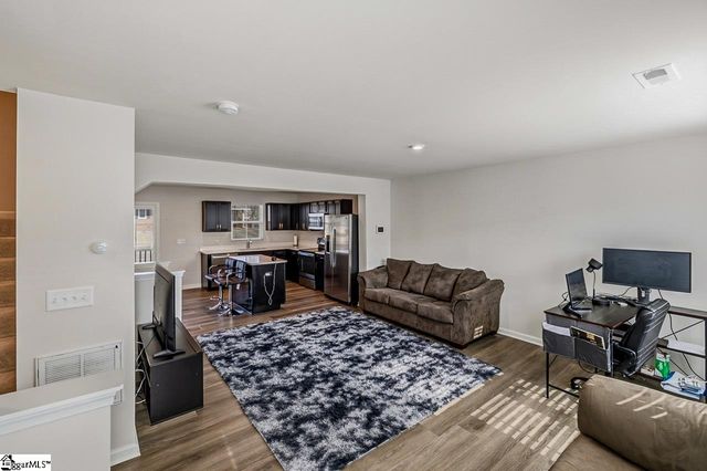 16 Verdant Leaf Way, Greenville, SC 29617