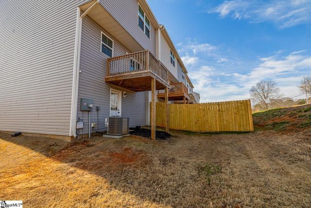 16 Verdant Leaf Way, Greenville, SC 29617