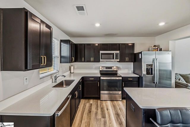 16 Verdant Leaf Way, Greenville, SC 29617