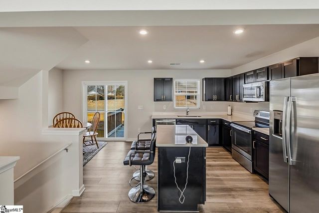 16 Verdant Leaf Way, Greenville, SC 29617