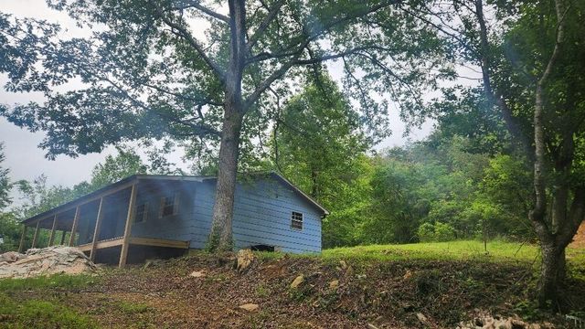 47 Blue Berry Drive, Pikeville, TN 37367