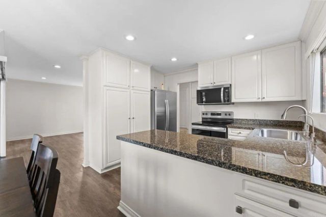 17155 W Bernardo Drive 106, San Diego, CA 92127