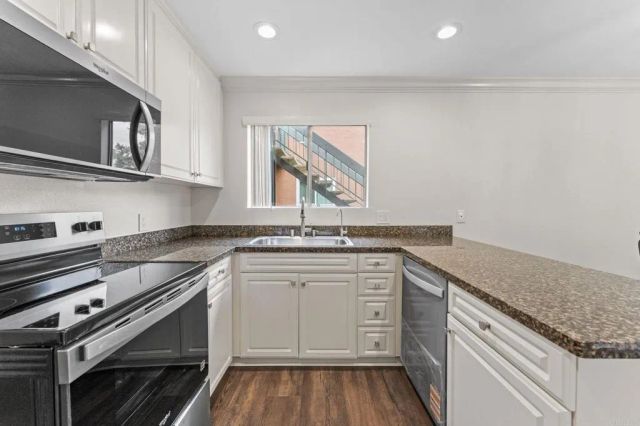 17155 W Bernardo Drive 106, San Diego, CA 92127
