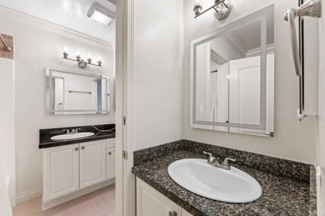 17155 W Bernardo Drive 106, San Diego, CA 92127
