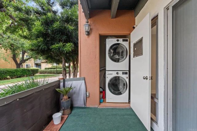 17155 W Bernardo Drive 106, San Diego, CA 92127