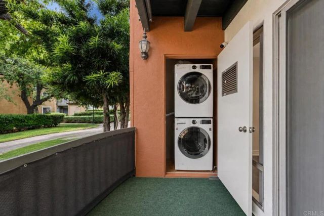 17155 W Bernardo Drive 106, San Diego, CA 92127
