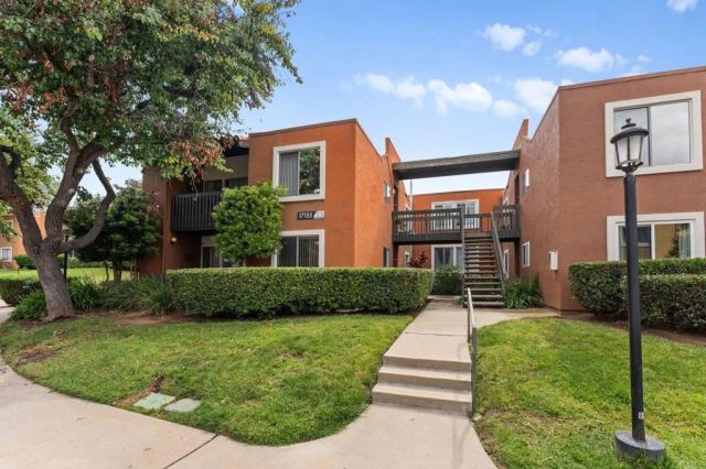 17155 W Bernardo Drive 106, San Diego, CA 92127