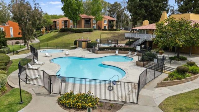 17155 W Bernardo Drive 106, San Diego, CA 92127