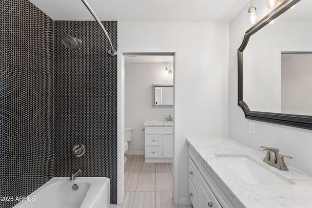 2502 E Beryl Avenue, Phoenix, AZ 85028