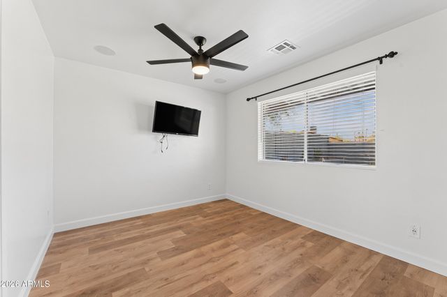 2502 E Beryl Avenue, Phoenix, AZ 85028