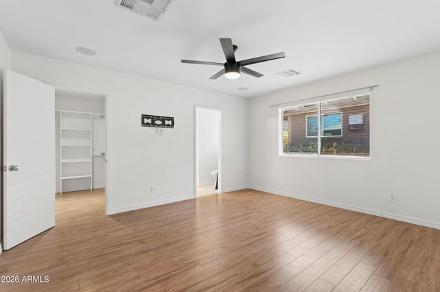 2502 E Beryl Avenue, Phoenix, AZ 85028