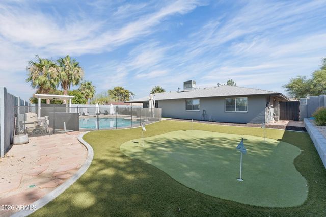 2502 E Beryl Avenue, Phoenix, AZ 85028