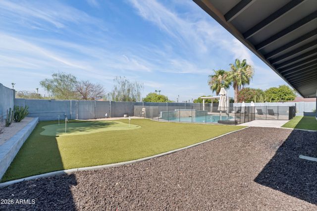 2502 E Beryl Avenue, Phoenix, AZ 85028