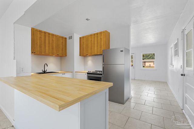 15 Janet St, Pensacola, FL 32506