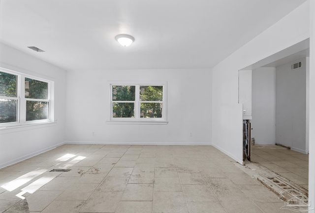 15 Janet St, Pensacola, FL 32506