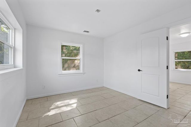 15 Janet St, Pensacola, FL 32506