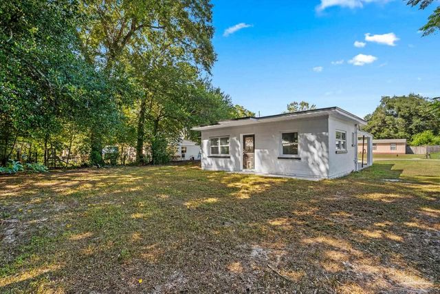 15 Janet St, Pensacola, FL 32506